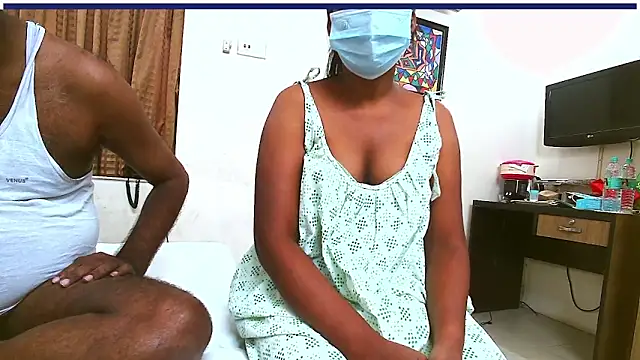 Snapshot of Rashikamalhotra chatting on 11/04/25, 05:06 Rashikamalhotra online show from 11/04/25, 05:06