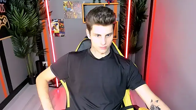 JackWolw online show from 10/18/25, 10:10