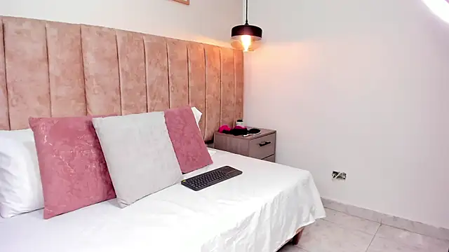 Karina Harris online show from 10/07/25, 12:35