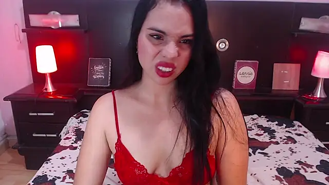 Snapshot of alyssabunnyy chatting on 10/16/25, 12:00 alyssabunnyy online show from 10/16/25, 12:00