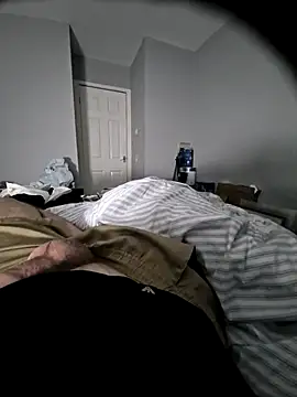 Snapshot of georddie chatting on 09/29/25, 04:17 georddie online show from 09/29/25, 04:17