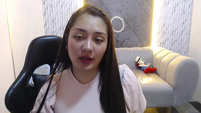 Ivony18 b online show from 10/24/25, 03:14