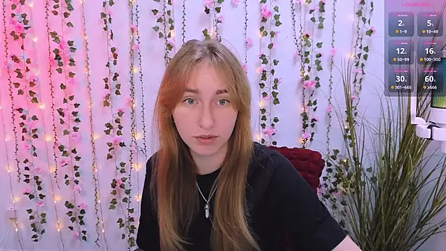 Snapshot of beauty_ginger_ chatting on 09/18/25, 01:02 beauty ginger online show from 09/18/25, 01:02