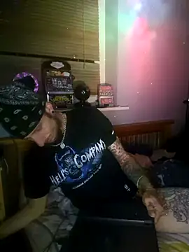 Snapshot of MODEST11_MMiILOO_AMARO chatting on 10/17/25, 04:48 MODEST11 MMiILOO AMARO online show from 10/17/25, 04:48