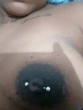 nessinha12 online show from 10/29/25, 03:53