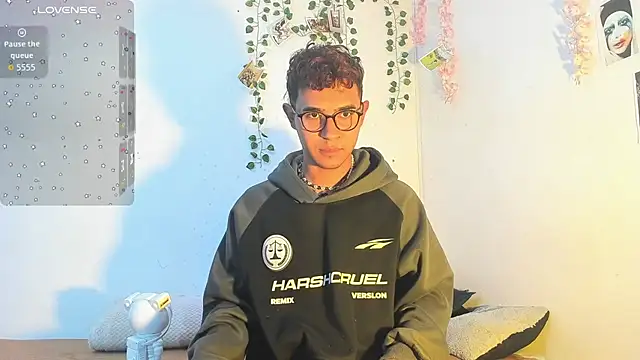 cute sammy 1 online show from 09/14/25, 03:16