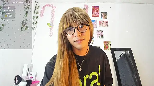 cute sammy 1 online show from 11/14/25, 08:07