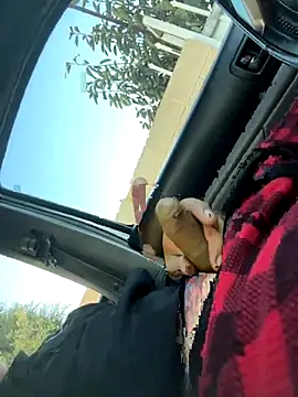 Snapshot of Vic2Big chatting on 09/29/25, 02:00 Vic2Big online show from 09/29/25, 02:00