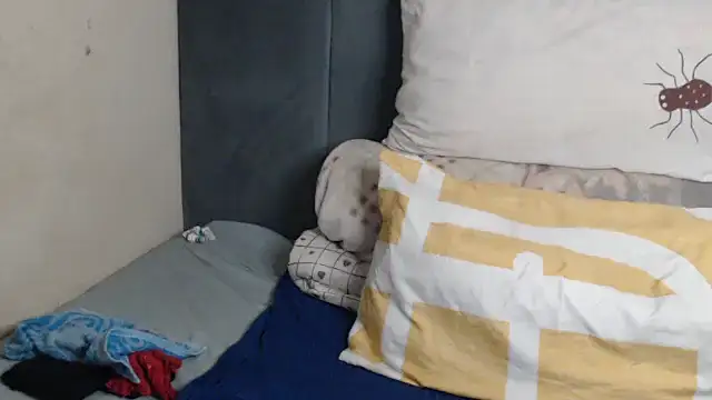 Tyllorsavage online show from 10/25/25, 01:35