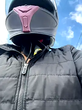 AlannaEvons online show from 11/19/25, 03:01