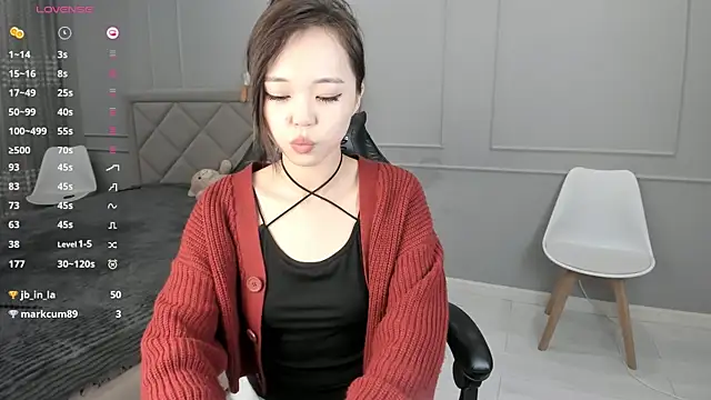 Yunleah online show from 10/07/25, 02:53