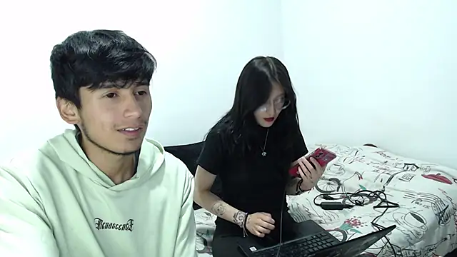 Snapshot of CurseLovers28 chatting on 09/21/25, 03:19 CurseLovers28 online show from 09/21/25, 03:19