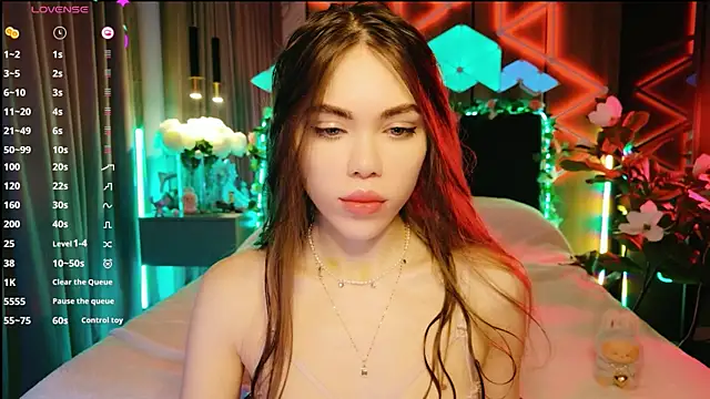 MimiFors online show from 10/07/25, 03:42