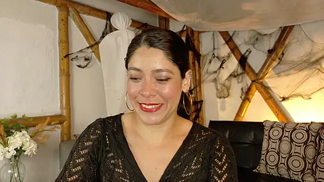 sofiia diaz0805 online show from 10/29/25, 11:39