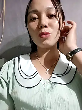 Sophia-pusy online show from 10/28/25, 01:47