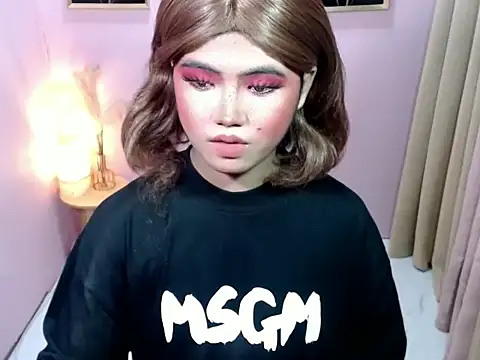 Snapshot of amazingjhanna chatting on 11/13/25, 05:28 amazingjhanna online show from 11/13/25, 05:28