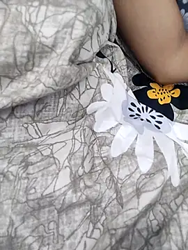 Snapshot of Vaani_Sharma79 chatting on 09/19/25, 06:37 Vaani Sharma79 online show from 09/19/25, 06:37