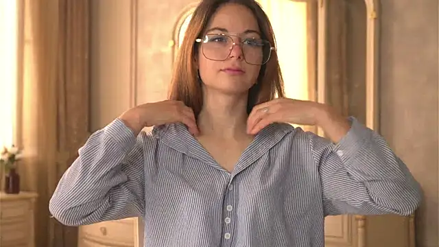 TamShutters online show from 10/02/25, 04:08