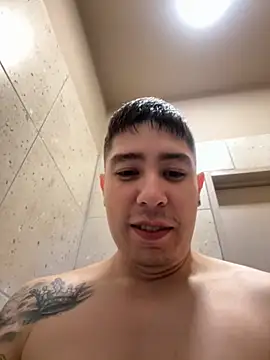 Snapshot of 9999Alez chatting on 10/17/25, 07:38 9999Alez online show from 10/17/25, 07:38