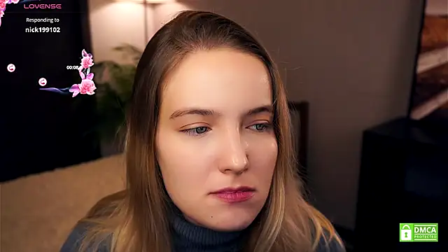 Snapshot of HongTomczak chatting on 10/07/25, 07:49 HongTomczak online show from 10/07/25, 07:49