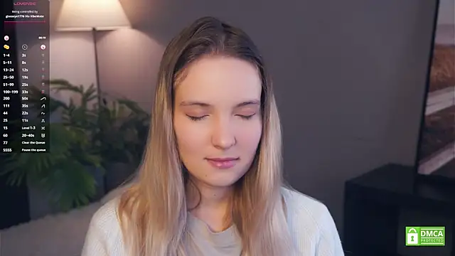 Snapshot of HongTomczak chatting on 10/29/25, 07:32 HongTomczak online show from 10/29/25, 07:32