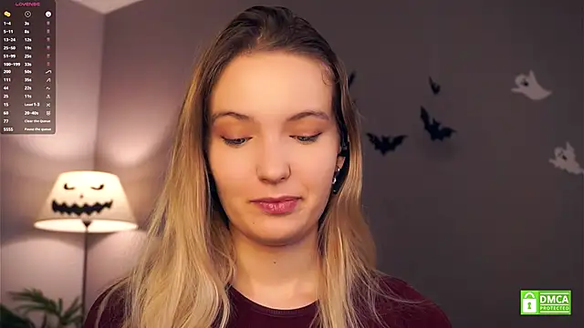 Snapshot of HongTomczak chatting on 10/31/25, 07:31 HongTomczak online show from 10/31/25, 07:31