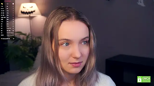 Snapshot of HongTomczak chatting on 11/11/25, 07:41 HongTomczak online show from 11/11/25, 07:41