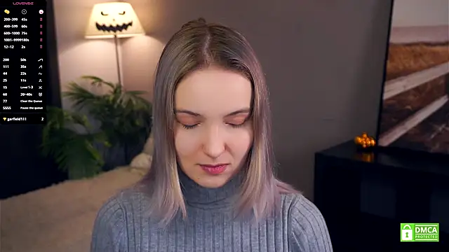 Snapshot of HongTomczak chatting on 11/19/25, 07:30 HongTomczak online show from 11/19/25, 07:30