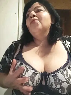 Snapshot of Tsukerochka chatting on 10/17/25, 09:23 Tsukerochka online show from 10/17/25, 09:23