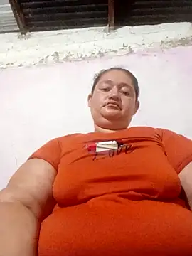 Snapshot of Sexyy-BBW chatting on 10/12/25, 08:46 Sexyy-BBW online show from 10/12/25, 08:46