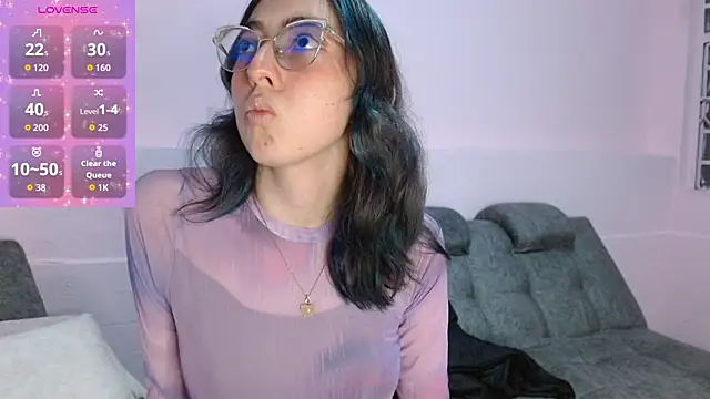 Snapshot of AnnieSparkle chatting on 10/31/25, 02:12 AnnieSparkle online show from 10/31/25, 02:12