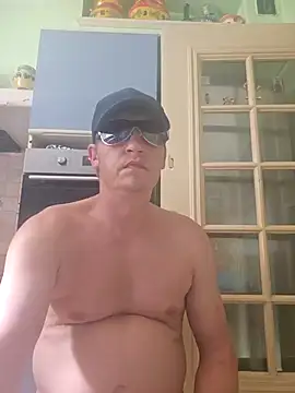 Snapshot of justeadeux chatting on 09/09/25, 02:49 justeadeux online show from 09/09/25, 02:49