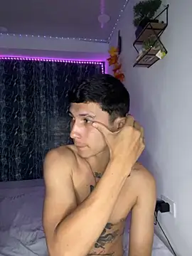 Alejandro BigCock22 online show from 10/05/25, 08:12