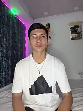 Alejandro BigCock22 online show from 10/13/25, 07:52