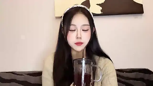 XingKongCOCO-107 online show from 11/23/25, 11:10