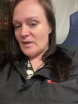 Snapshot of sinfful-secrets@xh chatting on 11/13/25, 04:55 sinfful-secretsxh online show from 11/13/25, 04:55