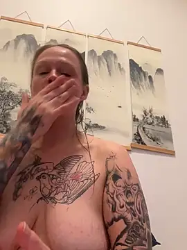 Snapshot of sinfful-secrets@xh chatting on 11/25/25, 03:12 sinfful-secretsxh online show from 11/25/25, 03:12