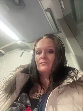 Snapshot of sinfful-secrets@xh chatting on 11/28/25, 05:32 sinfful-secretsxh online show from 11/28/25, 05:32