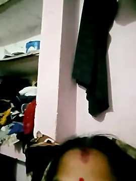 Hot tin74 online show from 09/14/25, 09:47