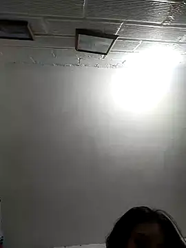Snapshot of emmii_cute chatting on 09/28/25, 01:33 emmii cute online show from 09/28/25, 01:33