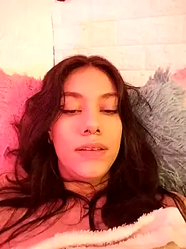 emmii cute online show from 11/05/25, 10:21