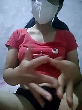 Lilyy-y online show from 10/03/25, 11:13