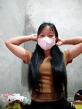 Lilyy-y online show from 10/07/25, 09:23