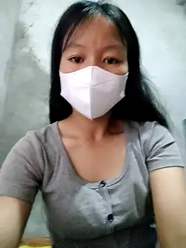 Lilyy-y online show from 10/10/25, 09:14