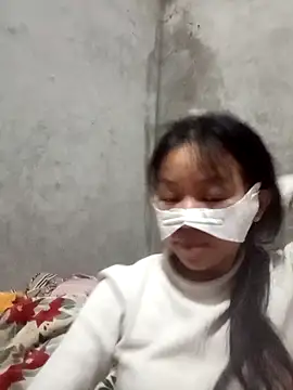 Lilyy-y online show from 11/18/25, 09:30