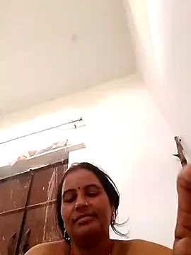 Suhani hot12 online show from 10/04/25, 12:14