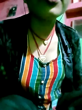 Hot-yuo84 online show from 10/28/25, 04:42