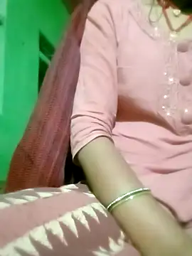 Hot-yuo84 online show from 11/01/25, 05:26