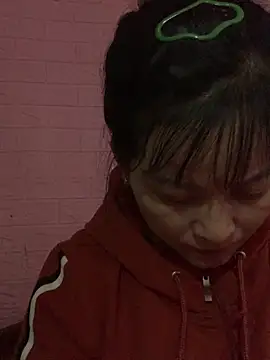 Star-sweet online show from 10/23/25, 01:38