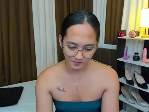 URHottestAngel online show from 10/24/25, 12:34